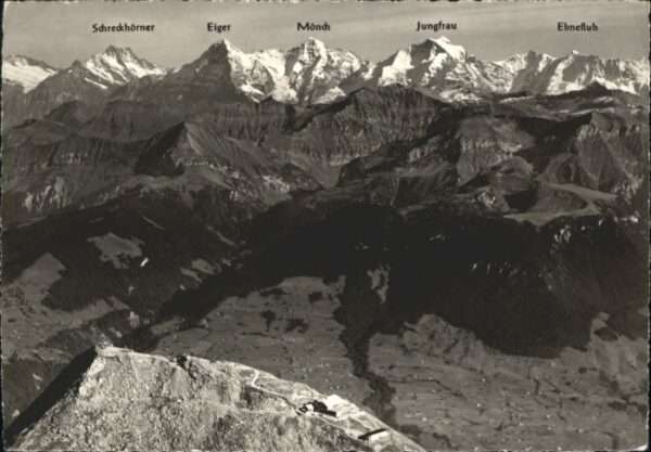 Niesen Fliegeraufnahme Berghaus