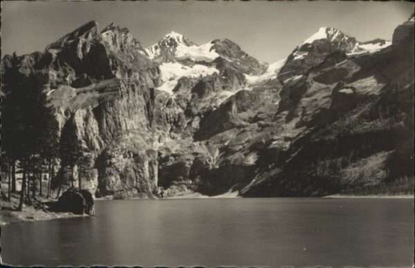 Kandersteg BE Kandersteg Oeschinensee Blümlisalp