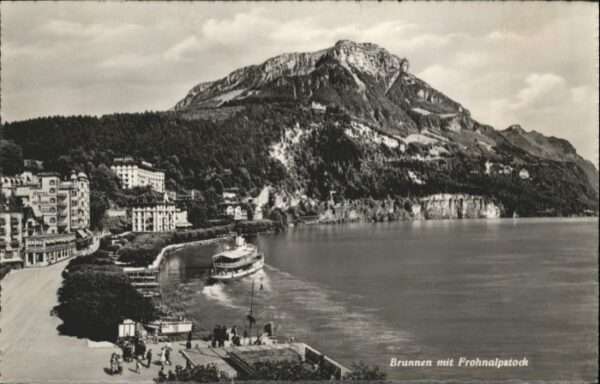Brunnen SZ Frohnalpstock Schiff