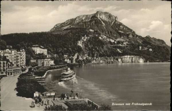 Brunnen SZ Frohnalpstock Schiff
