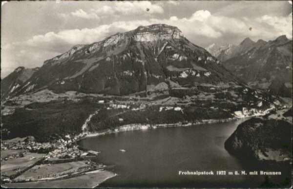 Brunnen SZ Frohnalpstock