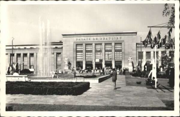 Lausanne VD Lausanne Palais de Beaulieu Bunnen
