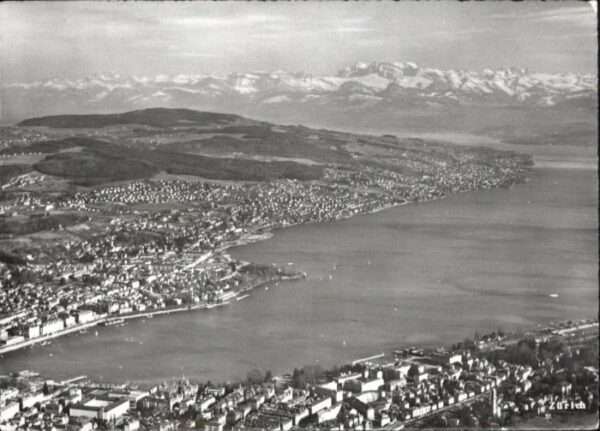 Zuerich liegeraufnahme