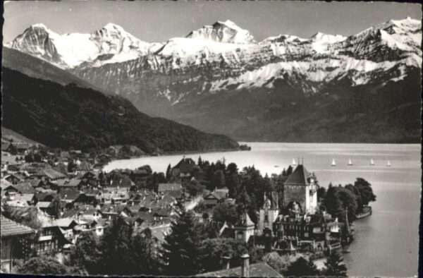 Oberhofen Thunersee Eiger Mönch Jungfrau