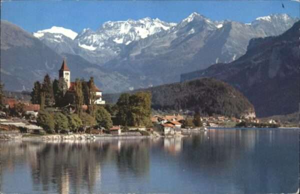 Brienz BE Brienz Kirche Gwächtenhorn Tierberge Be