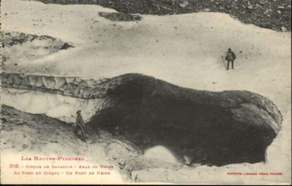 Gavarnie Cirque Pont Neige Gletscher