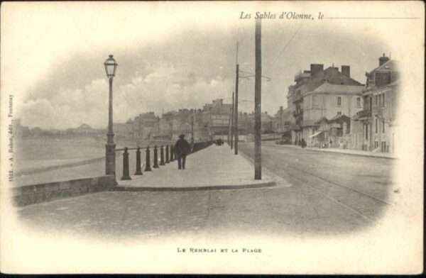 Les Sables-d Olonne Remblai Plage