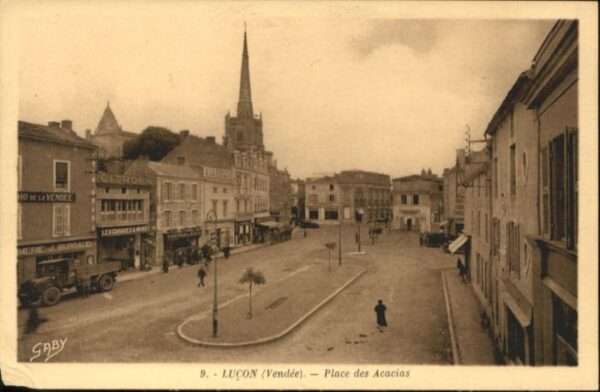 Lucon Vendee Place Acacias