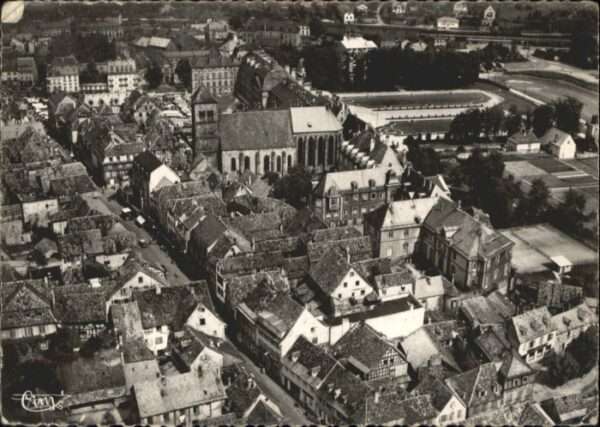 Saverne Fliegeraufnahme Eglise Catholique
