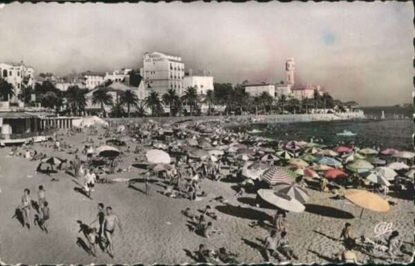 Saint-Raphael Var Saint-Raphael Strand