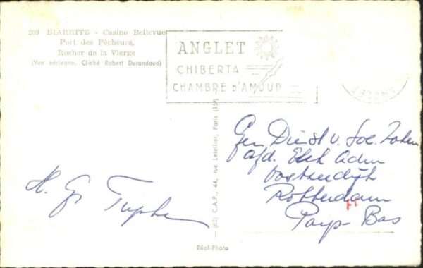 Biarritz Pyrenees Atlantiques Biarritz Port des Pecheurs Fliegeraufna – Bild 2