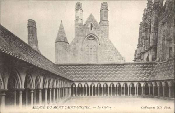 Le Mont-Saint-Michel l'Abbaye Le Cloitre