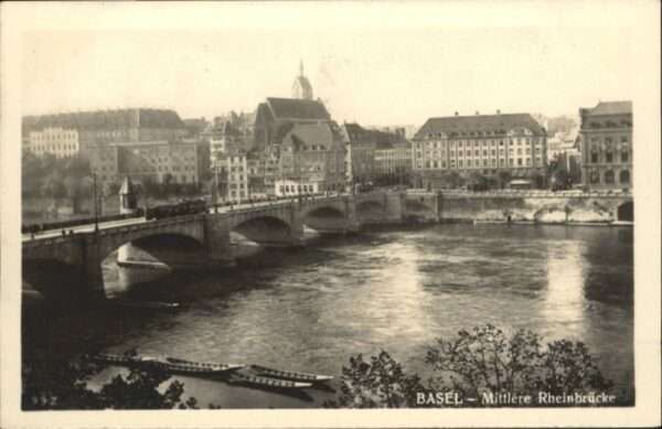 Basel BS Basel Mittlere Rheinbrücke Schiff