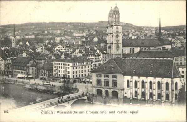 Zuerich asser Kirche Grossmünster Rathausquai *