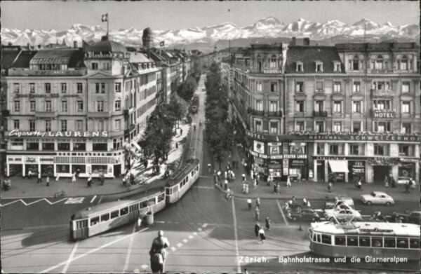 Zuerich ahnhofstrasse Glarneralpen Strassenbahn