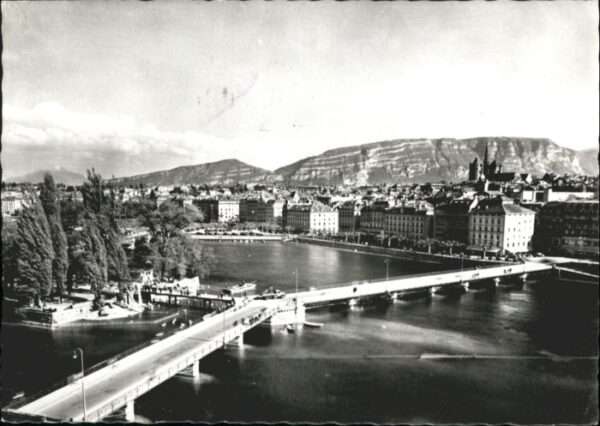 Geneve GE Geneve Pont des Bergues Ile Rousseau