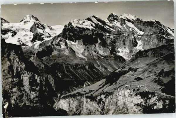 Muerren BE Mürren Tschingelhorn Gspaltenhorn Blüml
