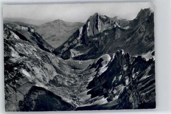 Hundstein Meglisalp