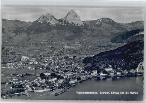 Brunnen SZ Schwyz Mythen Fliegeraufnahme