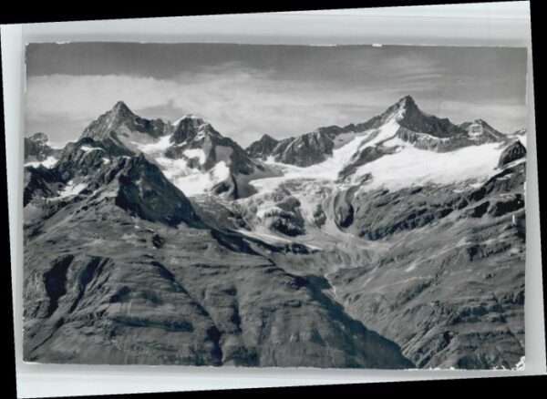 Zermatt VS Zermatt Obergabelhorn Zinalrothorn