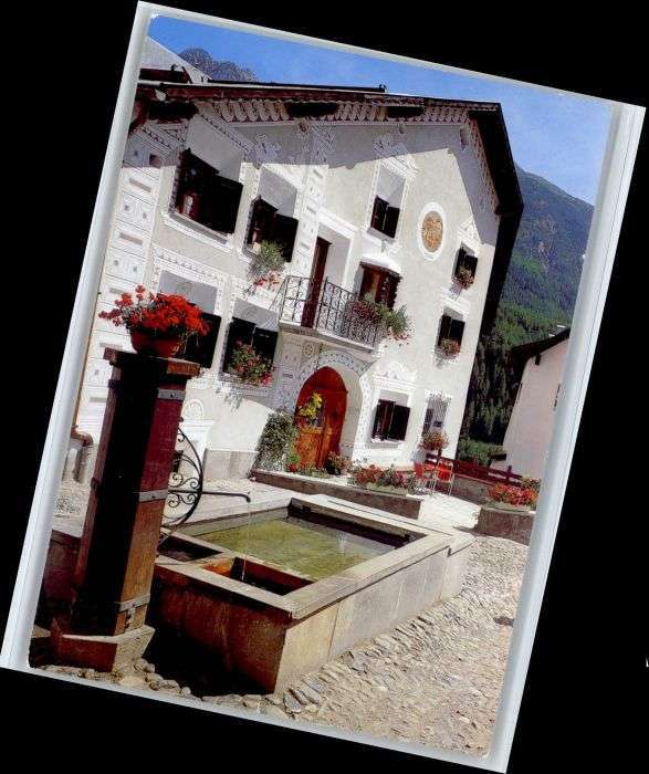 Scuol Engadiner Haus
