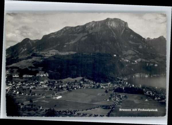 Brunnen SZ Frohnalpstock