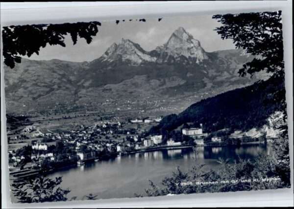 Brunnen SZ Mythen