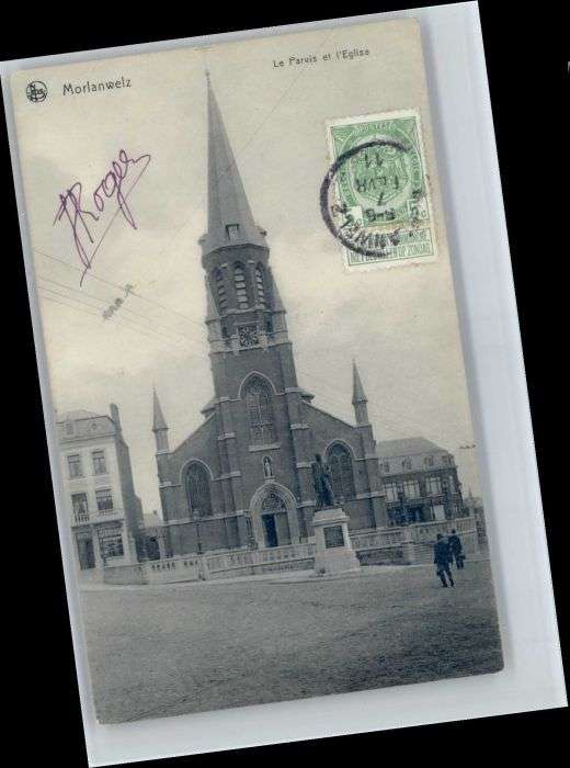 Morlanwelz Parvis Eglise