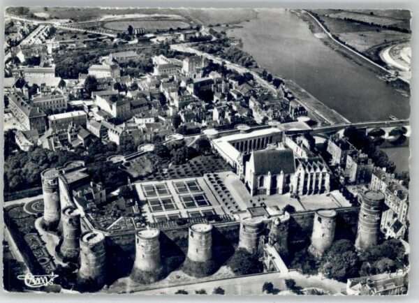 Angers Fliegeraufnahme Chateau