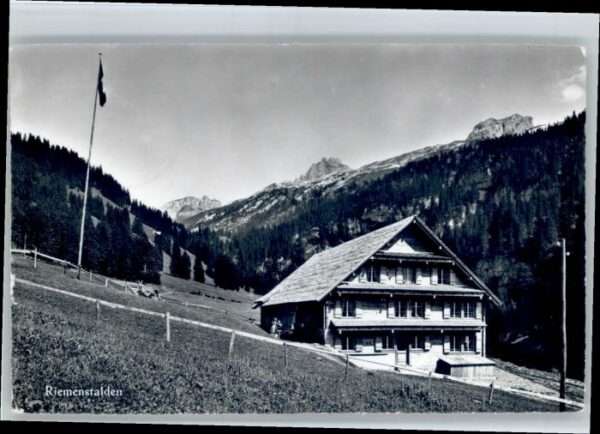 Riemenstalden Berghaus St Bernhard