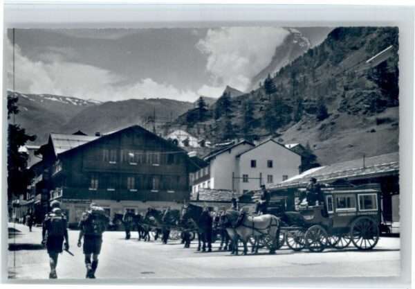 Zermatt VS Zermatt Bahnhofplatz