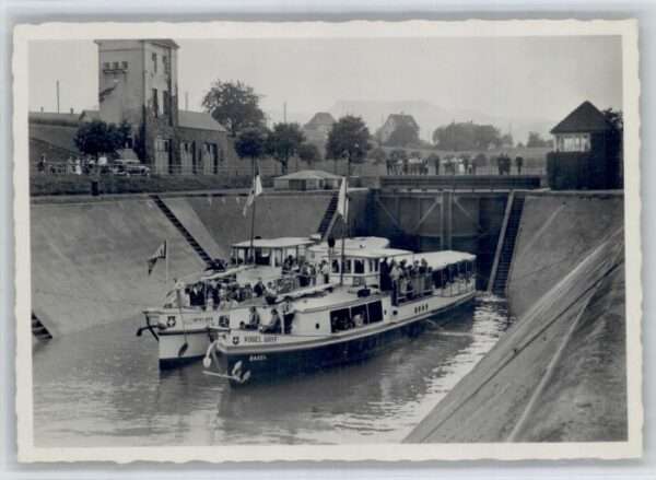 Rheinfelden AG Rheinfelden Schiff Vogel Gryf Schleuse