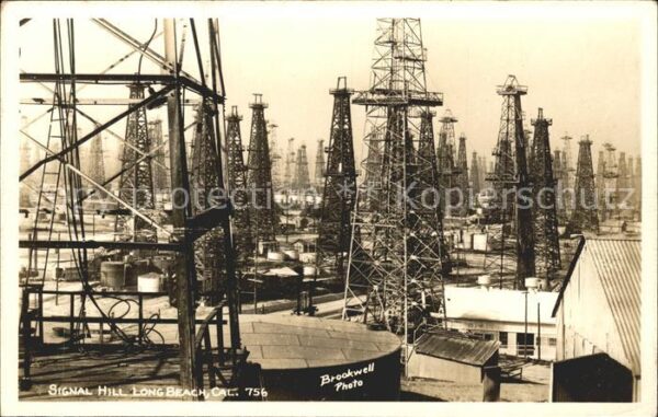 Oelfoerderung Oil Fields Signal Hill Long Beach California