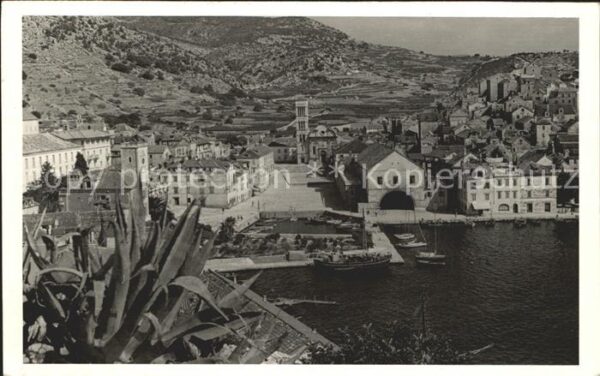 Hvar Hafen