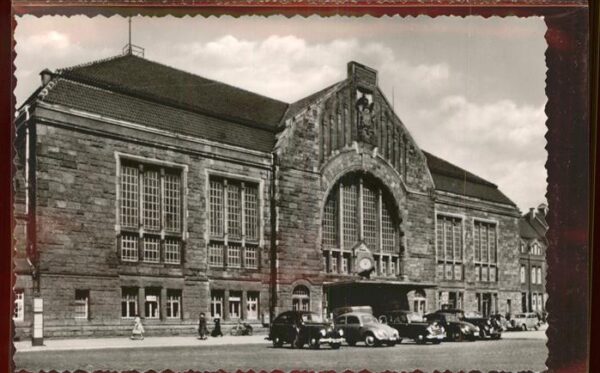Bahnhof Bielefeld Autos