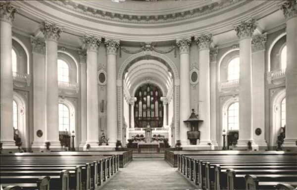 Kirchenorgel St. Blasien Kircheninneres
