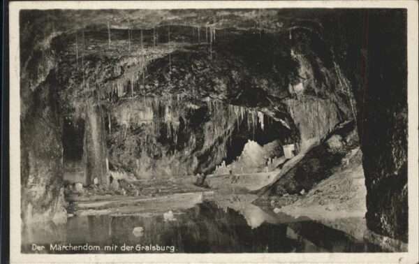 Hoehlen Caves Grottes Feengrotte Saalfeld Märchendom Gralsbur