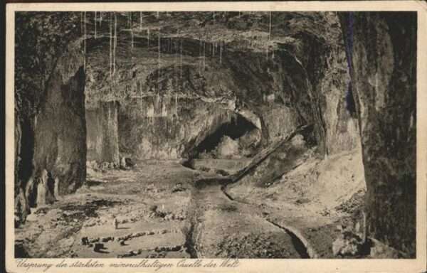 Hoehlen Caves Grottes Feengrotte Saalfeld Märchendom Quelle