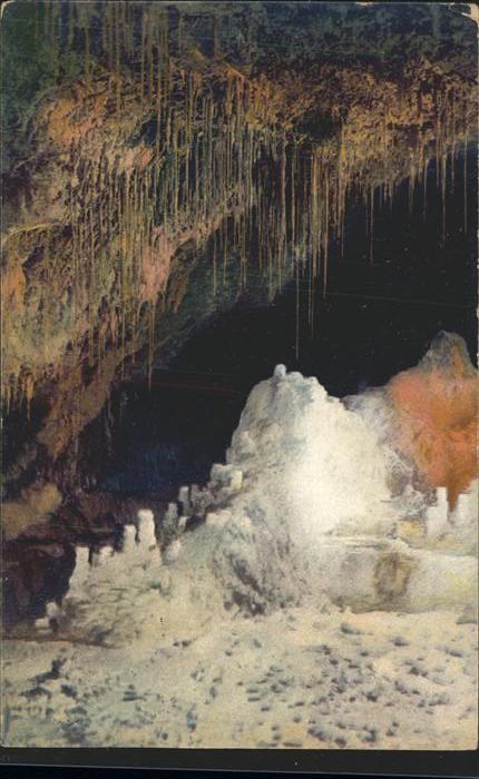Hoehlen Caves Grottes Feengrotte Saalfeld Gralsburg