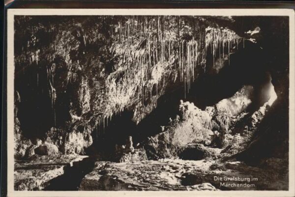 Hoehlen Caves Grottes Feengrotte Saalfeld Gralsburg Märchendo