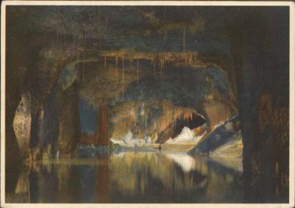 Hoehlen Caves Grottes Feengrotte Saalfeld Märchendom Gralsbur