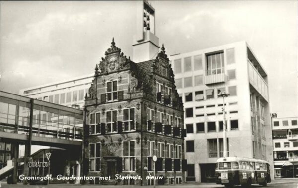 Groningen Goudkantoor Stadthuis Autobus