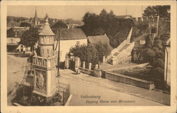 Valkenburg aan de Geul Opang Ruine met Monument