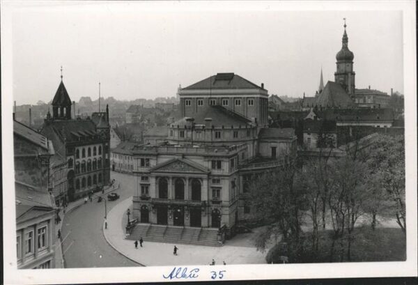 Theatergebaeude Altenburg Stadttheater