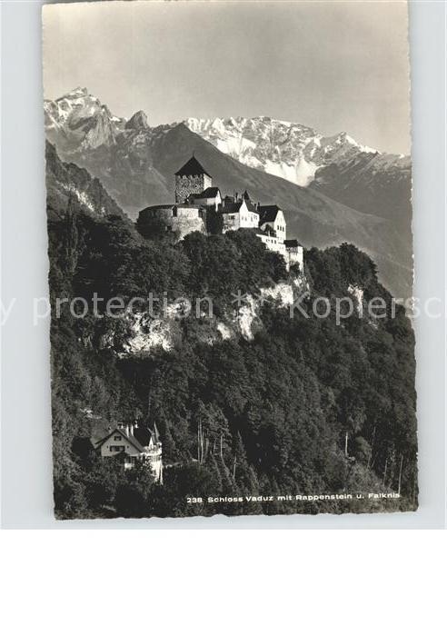 Vaduz Schloss Vaduz mit Rappenstein und Falkn
