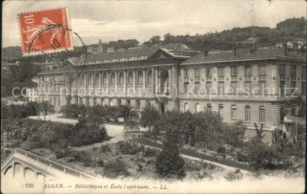 Alger Algerien Bibliotheque et Ecoles Superieures Stem
