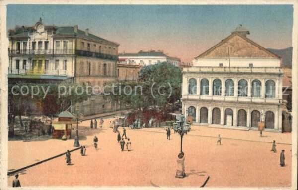 Bone Theatre et Hotel d_Orient