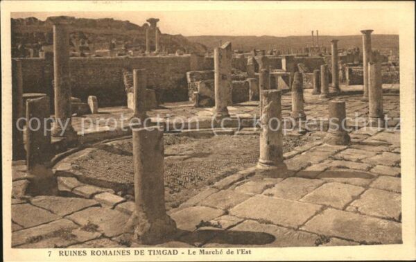 Timgad Ruines Romaines Marche de l'Est