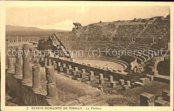 Timgad Ruines Romaines Le Theatre