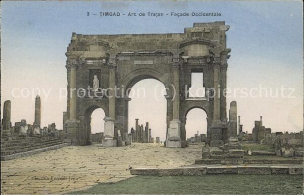 Timgad Ruines Romaines Arc de Trajan Facade Oc